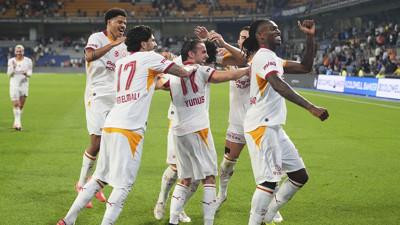 Galatasaray'ın Sporting kafilesinde 4 isim eksik