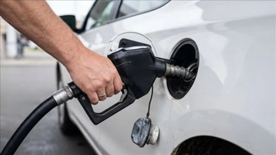 Petrol fiyatlarında şok yükseliş! 3 haneli rakamlara çıktı