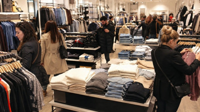 33 yıllık tekstil devi kepenk indiriyor. Dev markalarda indirimin indirimini yaptı