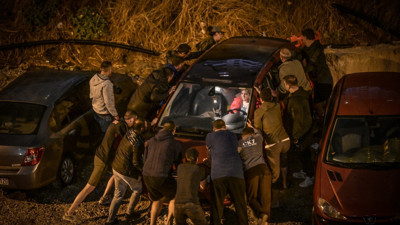 Ankara’da yol çöktü: Çok sayıda araç hasarlı