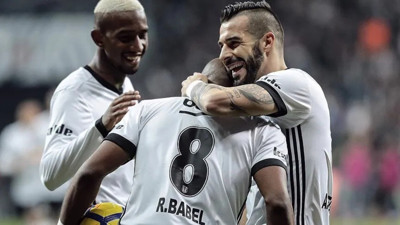 Negredo'dan Beşiktaş ve Quaresma itirafı: Gözlerim kapalı giderdim