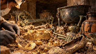 Define avcıları kafasını duvarlara vuruyor. Toprak büyük sırrı sakladı