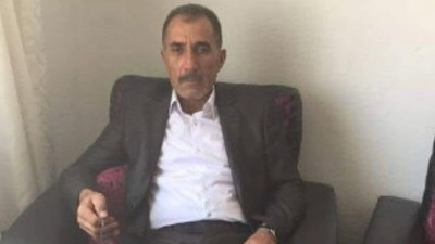 Sokakta yürürken arı boynundan soktu. 1 gün sonra hayatını kaybetti