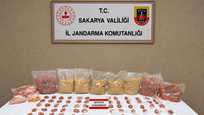 20 kiloya yakın uyuşturucu ele geçirildi. 2 şüpheli tutuklandı