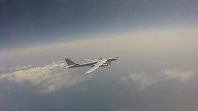 Bombardıman uçağı düştü. Sadece bir kişi kurtuldu