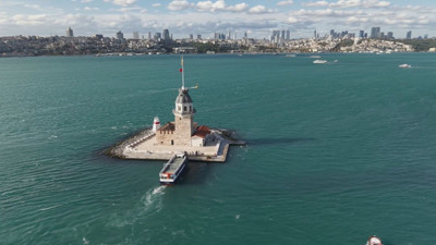 İstanbul Boğazı renk değiştirdi