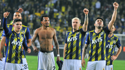 Eski Fenerbahçeli isim siyasi tercihini açıkladı: Sandık çağrısı yaptı