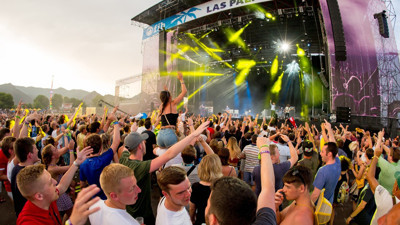 Glastonbury biletleri 42 dakikada tükendi