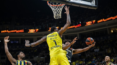 Fenerbahçe blok delisi yaptığı Partizan'ı devirdi