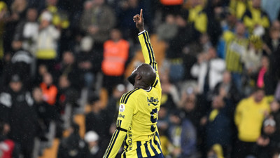 Lukaku Fenerbahçe'de açılışı yaptı. Levent'in ortası izleyenleri büyüledi