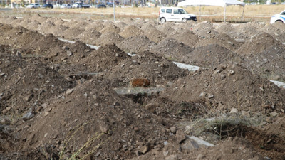 Mezar kazan işçi buldu. Ekipler harekete geçti