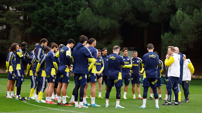Fenerbahçe 'geçici' hocasıyla ilk kez çalıştı