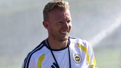 Fenerbahçe'den Dirk Kuyt'a 3 maçlık kredi