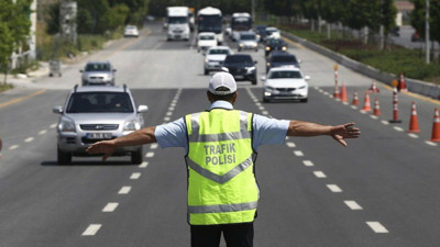 İstanbul'da yarın çok sayıda yol trafiğe kapatılacak. Alternatif güzergahlar açıklandı