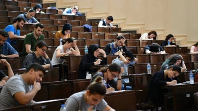 Üniversite öğrencileri dikkat. 4 bin TL burs için son gün bugün başvuru şartları açıklandı