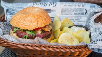 Bakanlık listeyi güncelledi: At ve eşek etinden hamburger yapmışlar!