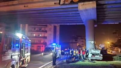 Kontrolden çıkan araç üst geçidin ayağına çarptı: 1 ölü