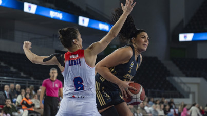 Fenerbahçe Opet, Botaş’ı farklı geçti: Namağlup liderlik sürüyor!