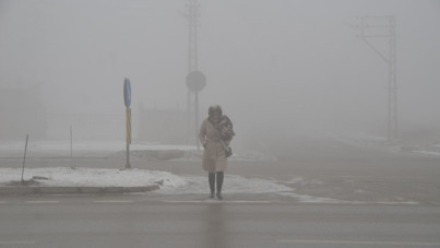 Yüksekova'da yoğun sis, donmuş camlar ve zorlu sabahlar...