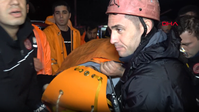 Falezdeki restoranın aşçısı denize düştü