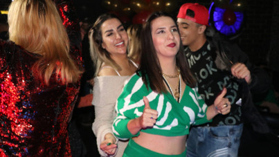 İranlı turistler yılbaşı için Van'a akın etti