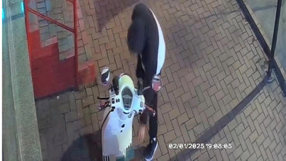 Bir tuhaf hırsızlık: 42 dakika boyunca etrafı kolaçan edip paspas çaldı