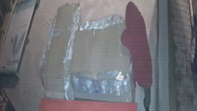 40 litre su çalan kadına çağrı: İçeri taşı, bedava