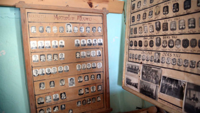 Bir köy okulunun 86 yıllık hafızası: Duvar gazeteleri tarihe ışık tutuyor