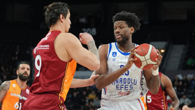 Anadolu Efes, Galatasaray'ı rahat geçti