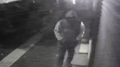 Gözlük hırsızı yakalandı: 48 yıl hapisle aranıyormuş