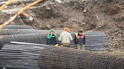 Vinç kovasıyla ölen işçinin arkadaşları sinir krizi geçirdi