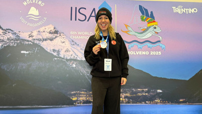 Türk yüzücüler Bengisu Avcı ve Deniz Kayadelen dünya şampiyonu oldu: Rekor geldi