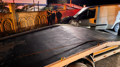 Arıza değil, yardım öldürdü! Aracının başında beklerken çekici çarptı