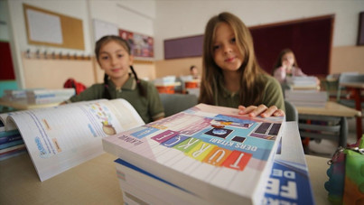 20 milyon öğrenci yarın ders başı yapacak