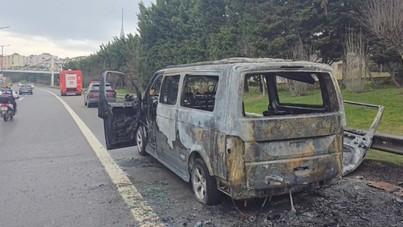 Seyir halindeki araç alev alev yandı