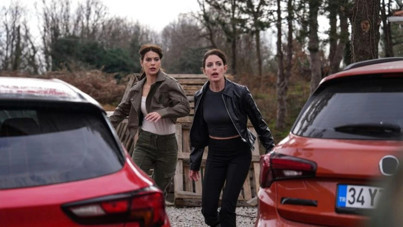 Devrim Özkan ve Bige Önal'in bindiği uçağa yıldırım düştü