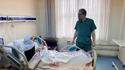 Giresun'da 84 yaşındaki kadının böbreğinden 10 santimlik taş çıkarıldı