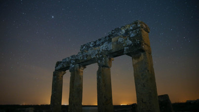 Blaundos’ta büyüleyici gece: Antik kent yıldızlarla aydınlandı