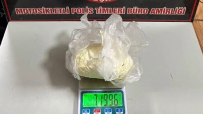 Polisi görünce 15 yaşındaki yeğeni yaktı