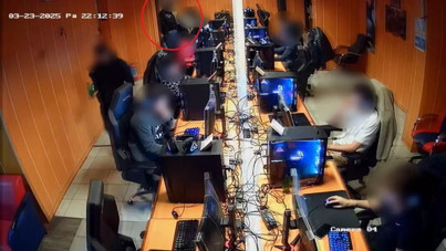 Arkadaşının asılı montundan para çaldı