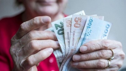 4 bin TL'lik emekli bayram ikramiyesi TBMM'de kabul edildi