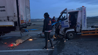 Traktör, TIR ve çekici kazasında: 4 yaralı