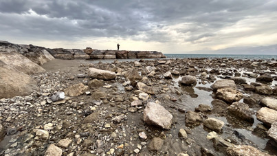 Fırtına nedeniyle deniz 20 metre çekildi