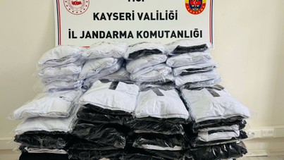 Sahte tişört operasyonu, yüzlerce ele geçirildi