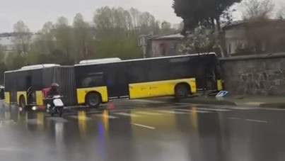 İETT otobüsü duvara çarptı: Yaralılar var