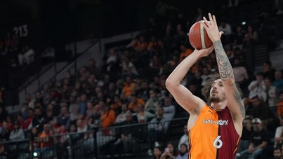 Galatasaray, Şampiyonlar Ligi'nde yarı final aşkına parkeye çıkıyor