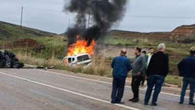Gaziantep'teki kazada araç alev topuna döndü: 2 ölü