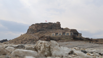 Sular çekilince Pertek Kalesi'ndeki Urartu savunması ortaya çıktı