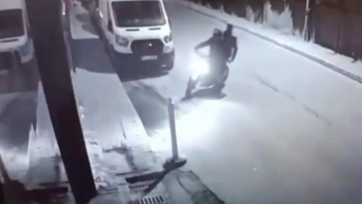 Villaya el bombası attılar