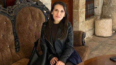 Sokak köpeklerinden kaçarken hayatını kaybetti